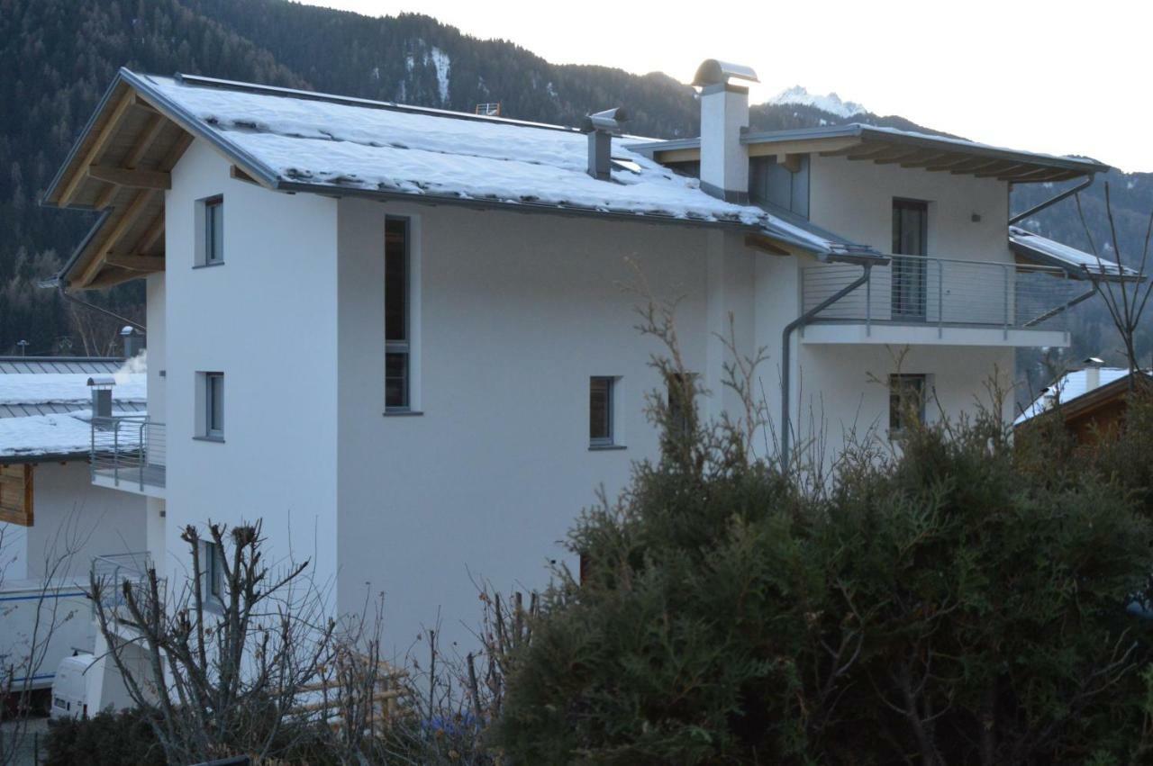 Casa Ai Stabli Apartment Mezzana  Bagian luar foto