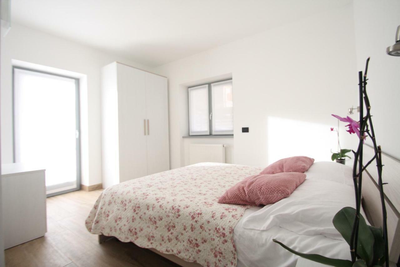 Casa Ai Stabli Apartment Mezzana  Bagian luar foto