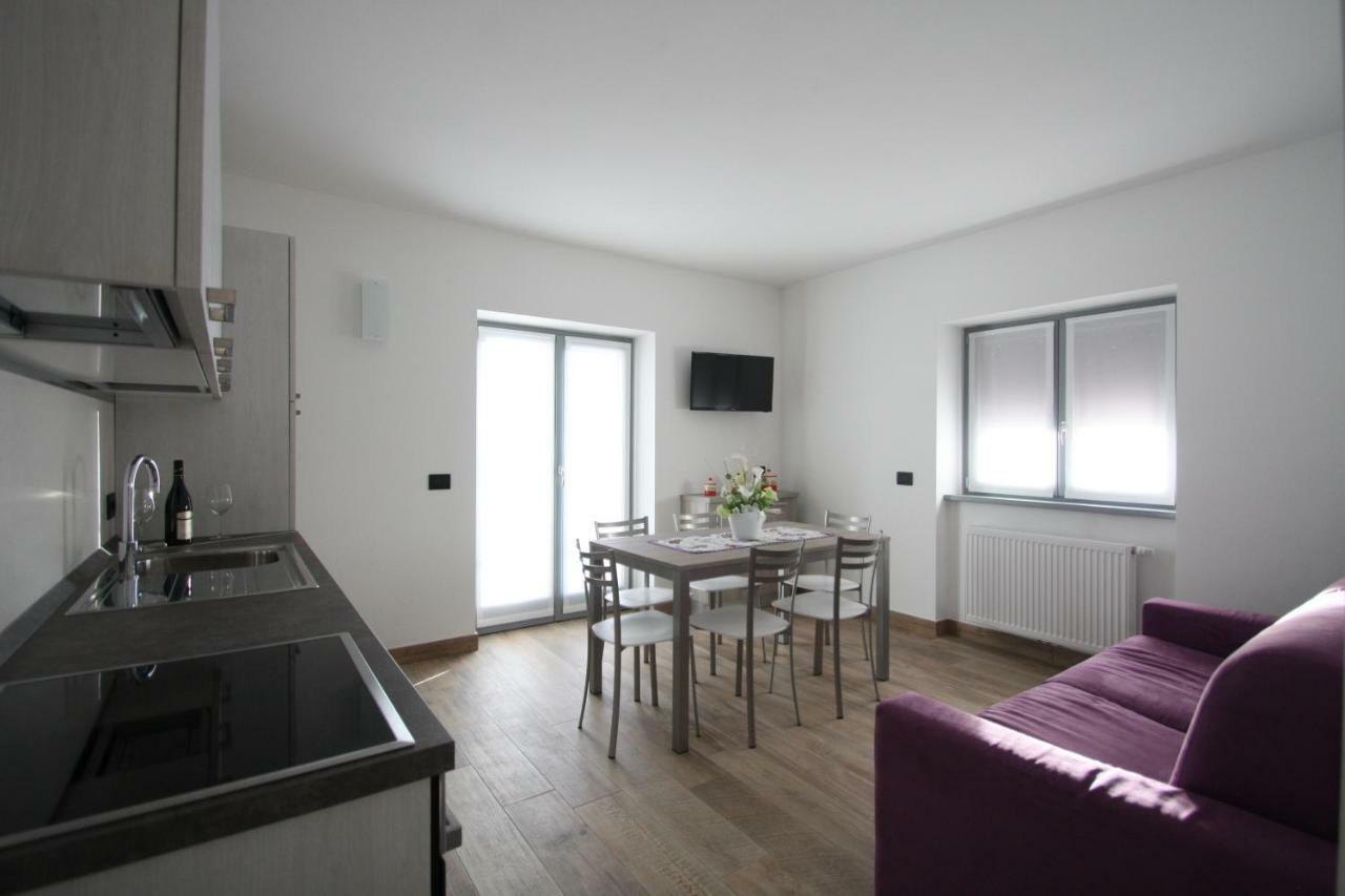 Casa Ai Stabli Apartment Mezzana  Bagian luar foto
