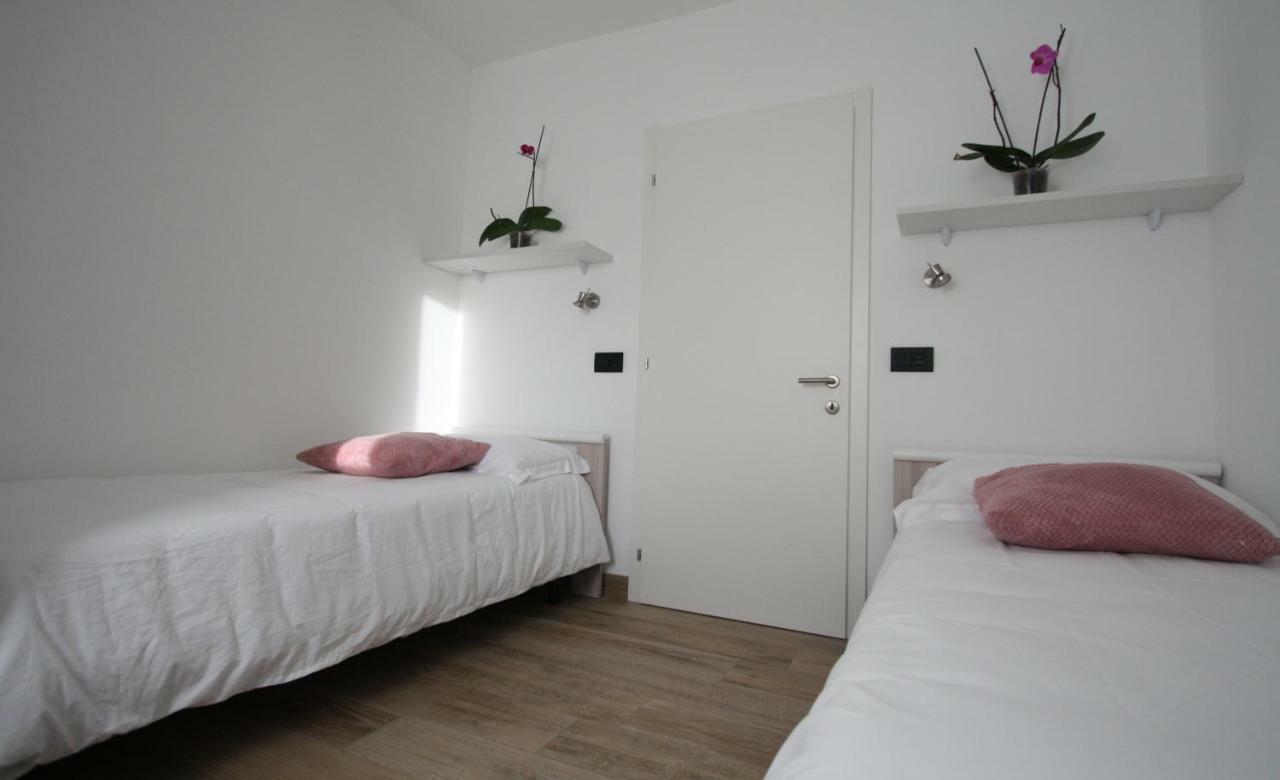 Casa Ai Stabli Apartment Mezzana  Bagian luar foto
