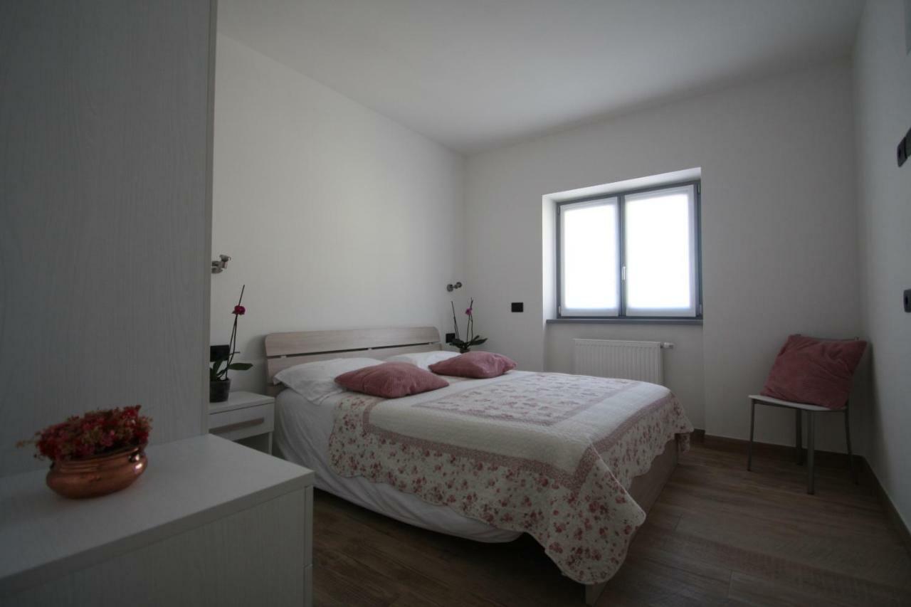 Casa Ai Stabli Apartment Mezzana  Bagian luar foto