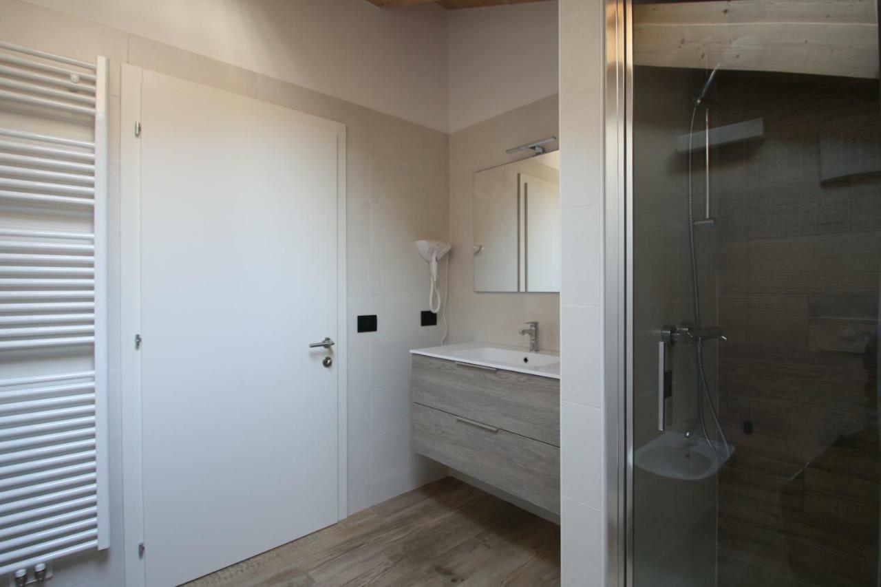 Casa Ai Stabli Apartment Mezzana  Bagian luar foto